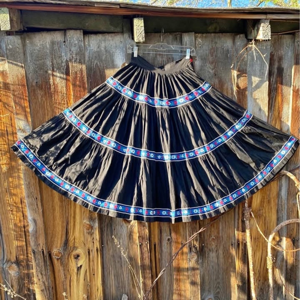 1950s Vtg from Santa Fe Tiered Long Patio Circle Skirt Black Sz Small Southwest